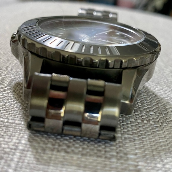 Men’s stainless steel RELIC watch, needs battery - Picture 5 of 12